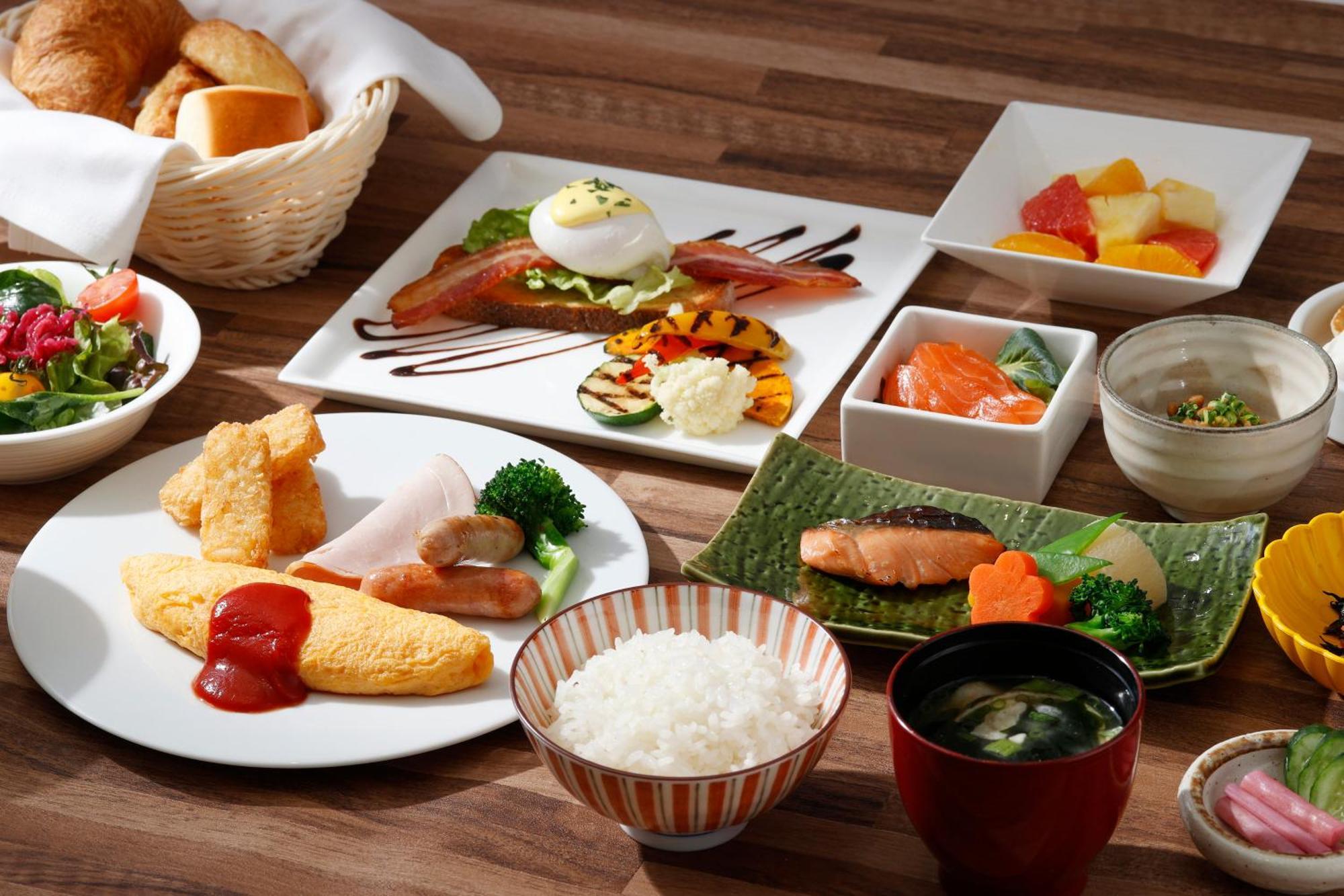 Ana Holiday Inn Tokyo Bay By Ihg Экстерьер фото